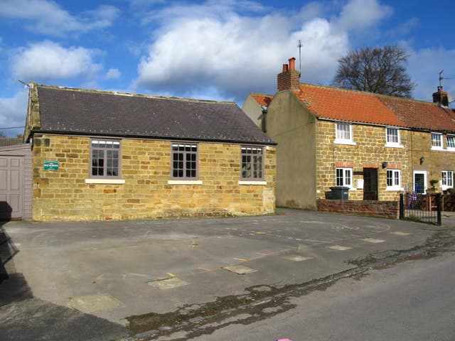 Sutton-under-Whitestonecliffe