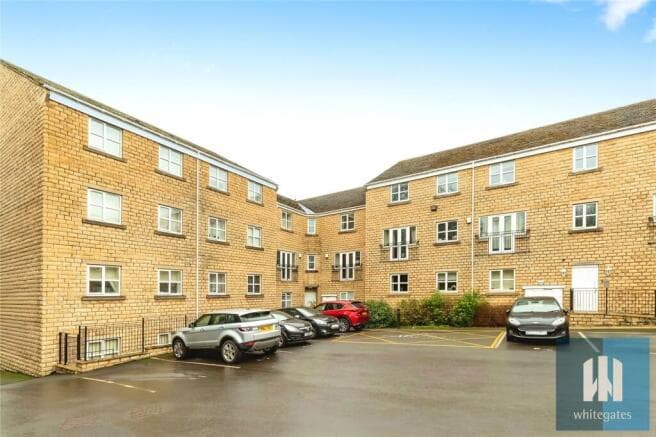2 bed Apartment to rent in brighouse