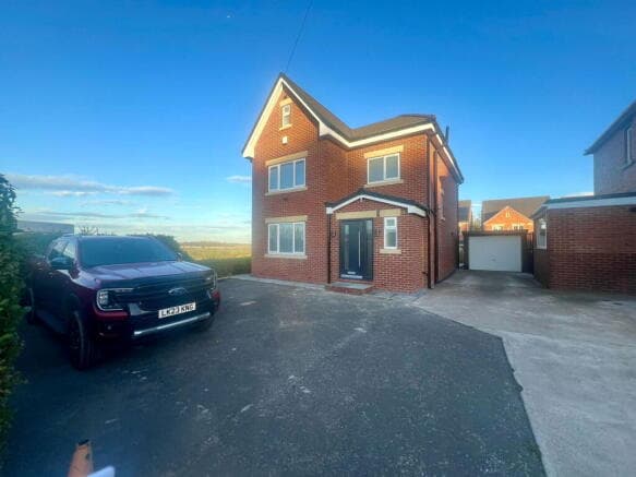 4 bed Detached to rent in barnsley
