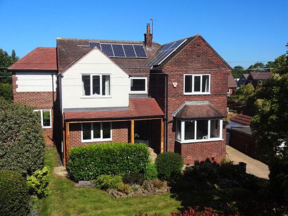 4 bed Detached for sale in brighouse