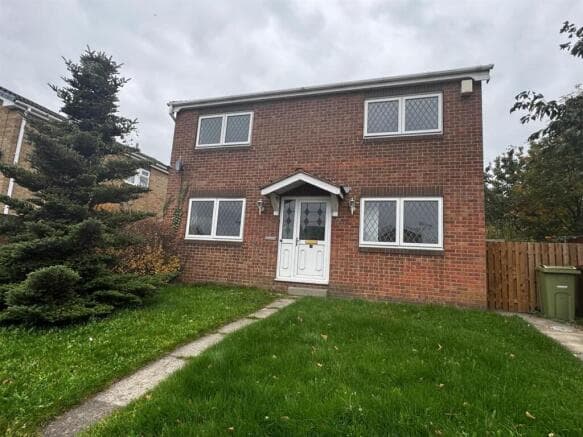 3 bed Detached to rent in wakefield