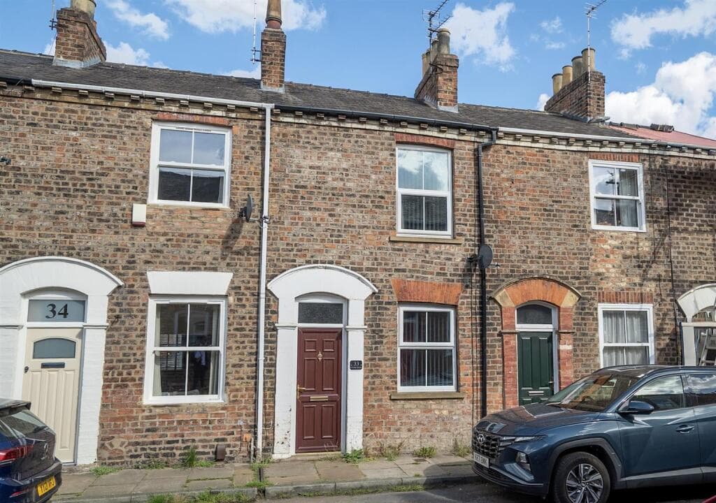 2 Bedroom Terraced House For Sale In St. Pauls Terrace, Holgate, York Yo24 4bl, Yo24