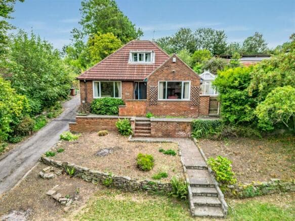 3 bed Detached Bungalow for sale in pontefract