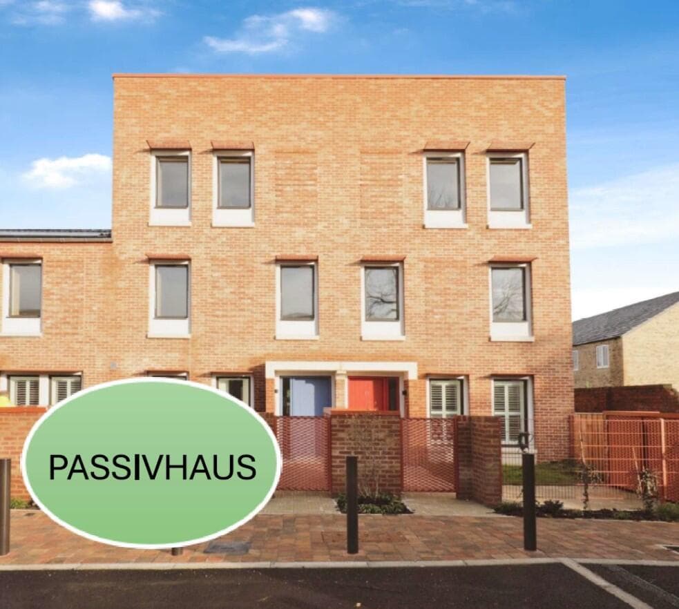 4 Bedroom Town House For Sale In Duncombe Square, Burton Stone Lane, York, Yo30