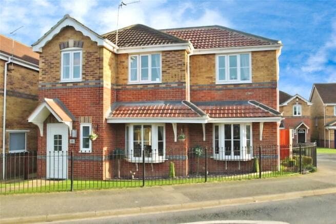 4 bed Detached to rent in doncaster