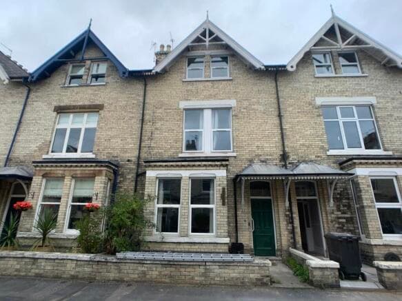 7 bed Terraced to rent in york