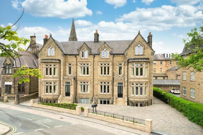 2 bed Flat to rent in harrogate