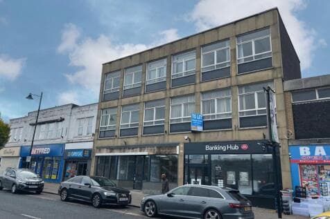 Retail Property (high street) to rent in batley