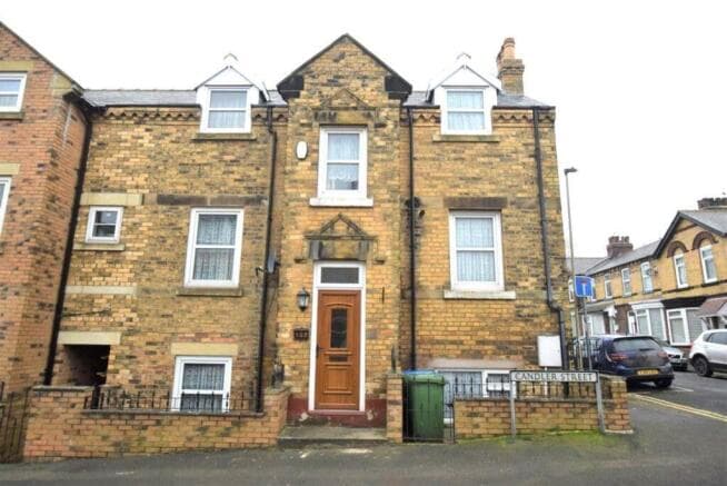 4 bed End of Terrace to rent in scarborough