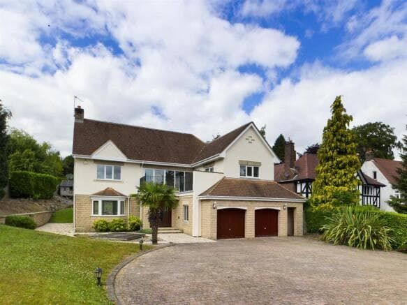 5 bed Detached to rent