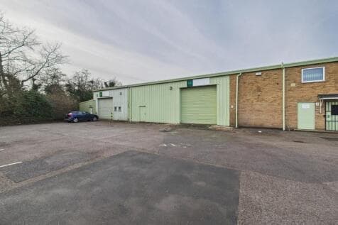 Light Industrial to rent in beverley