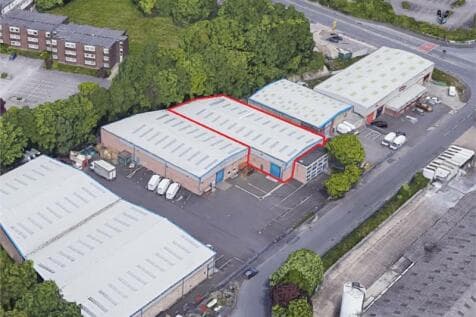 Light Industrial to rent in wakefield