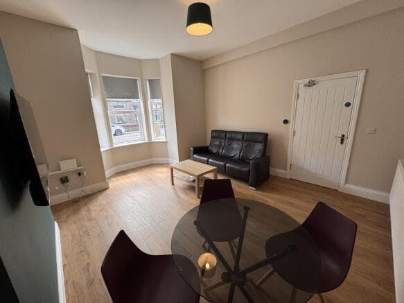 6 bed End of Terrace to rent in york