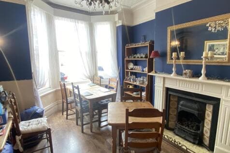 8 bed Guest House for sale in york