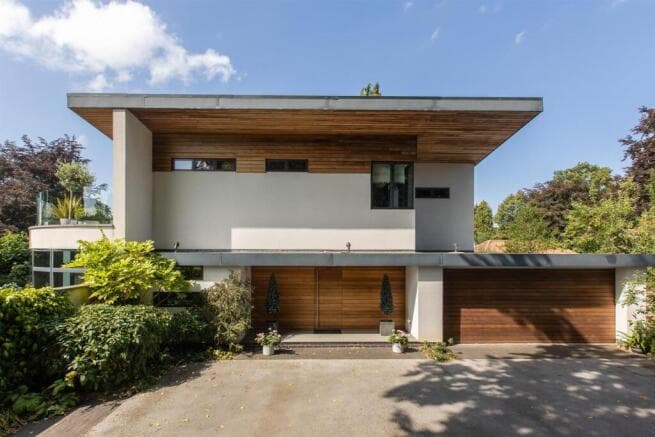 5 bed House for sale in beverley