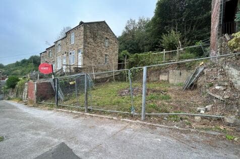 Land for sale in batley