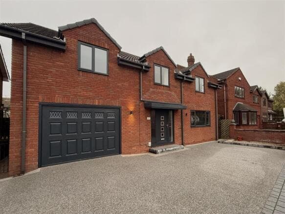5 bed Detached to rent in hull