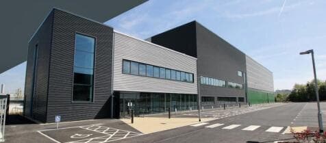 Distribution Warehouse to rent in leeds