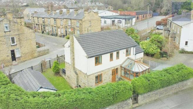 4 bed Detached for sale in pudsey