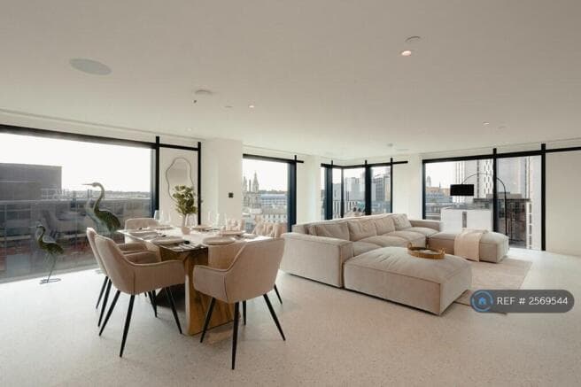 3 bed Penthouse to rent in leeds