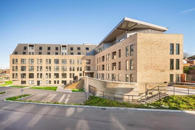 2 bed Flat to rent in harrogate