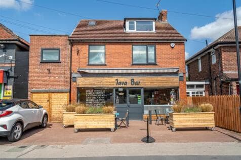 4 bed Retail Property (high street) for sale in york