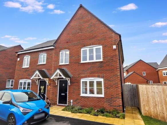 3 bed Semi-Detached to rent in beverley