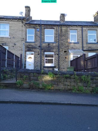 2 bed Terraced to rent