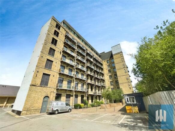 2 bed Apartment to rent in brighouse