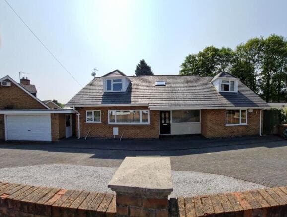 4 bed Detached for sale in hull