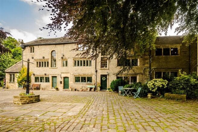 13 bed Character Property for sale in halifax