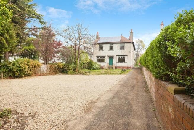 4 bed Detached for sale in wakefield