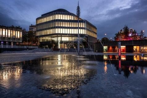 Office to rent in bradford