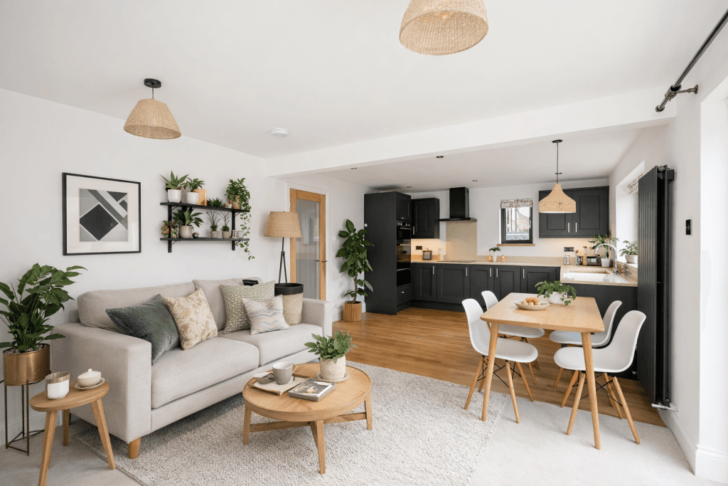 3 Bedroom Detached House For Sale In Moorland Road, York, Yo10 4hf, Yo10