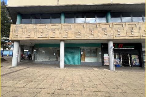 Office to rent in huddersfield