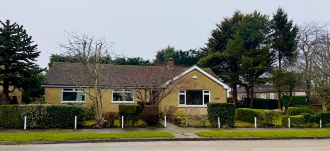 3 bed Detached Bungalow to rent in bradford