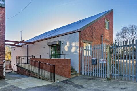 Office to rent in brighouse