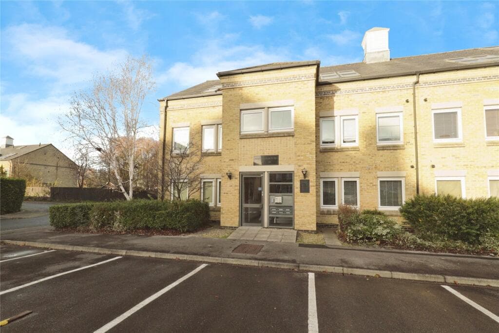 2 Bedroom Flat For Sale In Olympian Court, York, Yo10
