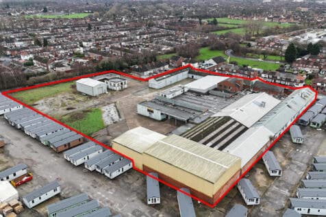 Light Industrial to rent in hull