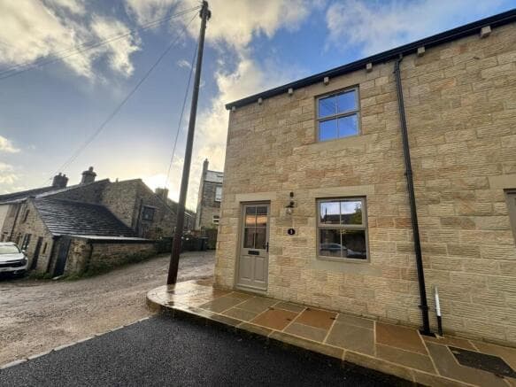 3 bed End of Terrace to rent in keighley