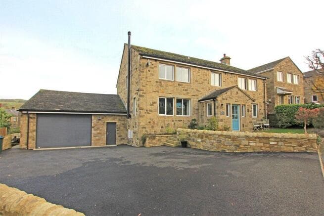 6 bed Detached for sale in keighley