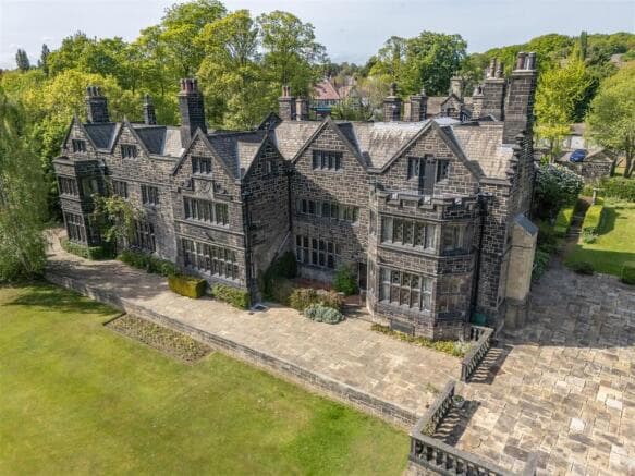 12 bed Detached for sale in leeds