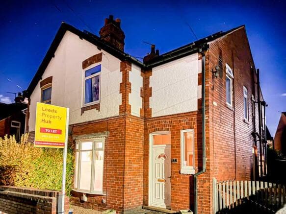 3 bed Semi-Detached to rent in wakefield