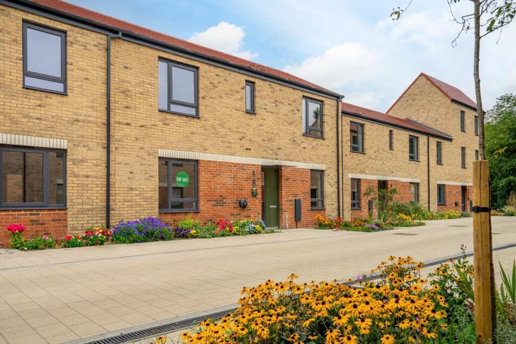 3 Bedroom Semi-Detached House For Sale In Cocoa Gardens, Wigginton Road, York, Yo31