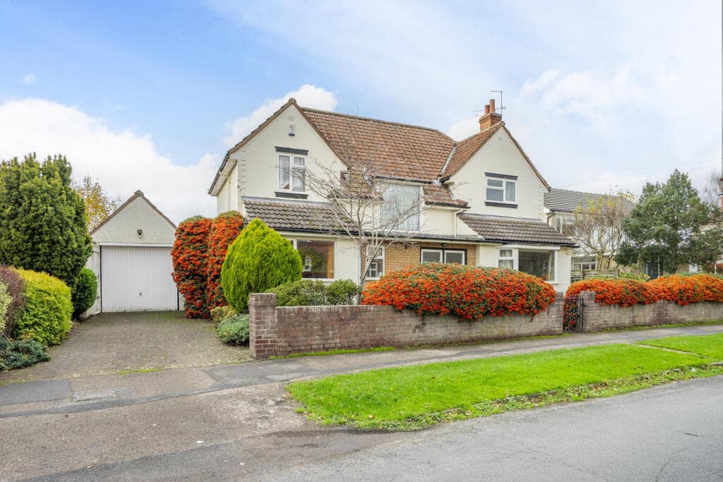 4 Bedroom Detached House For Sale In Hobgate, York, Yo24