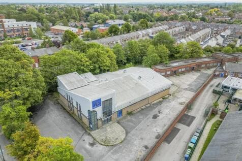 Warehouse for sale in york