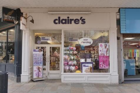 Office to rent in scarborough