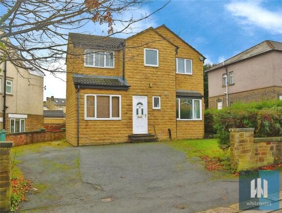 5 bed Detached to rent in huddersfield