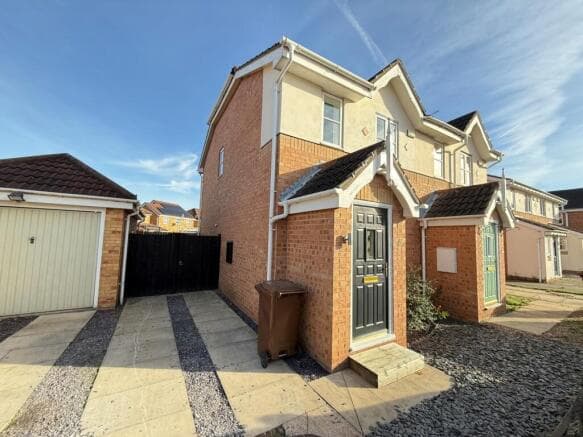 2 bed Semi-Detached to rent in pontefract