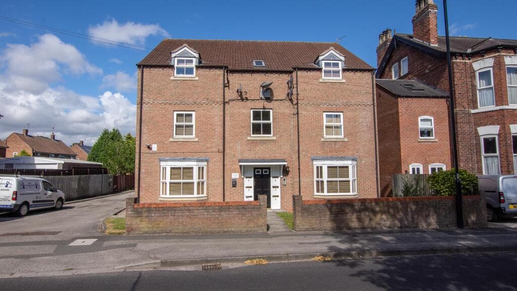 2 Bedroom Apartment For Rent In Albert Close, Gale Lane, Acomb, York, Yo24 3eu, Yo24 in york